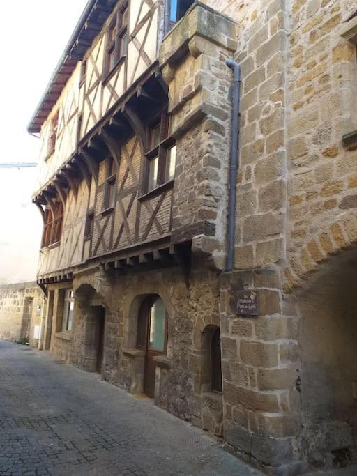 Maison De Ville Vic-le-Comte المظهر الخارجي الصورة