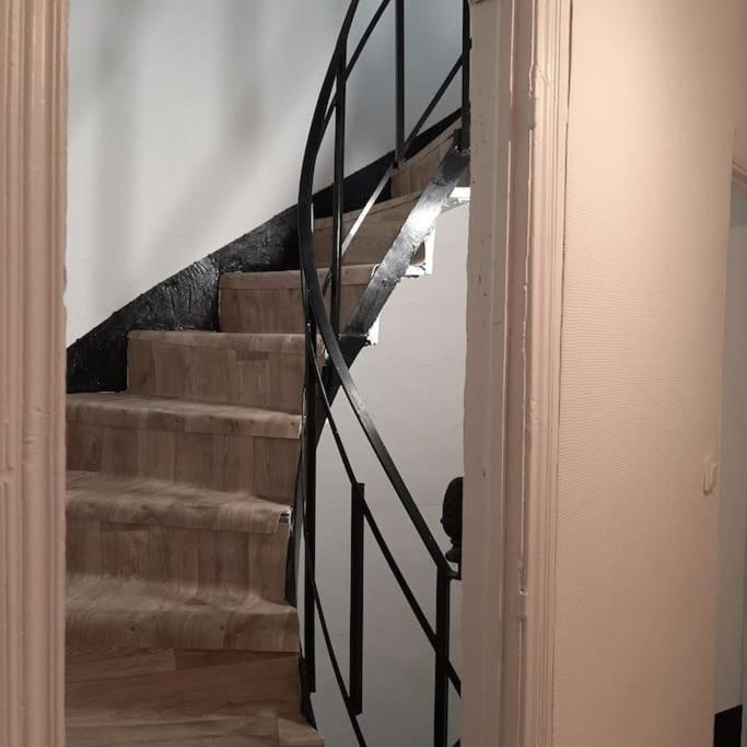 Maison De Ville Vic-le-Comte المظهر الخارجي الصورة